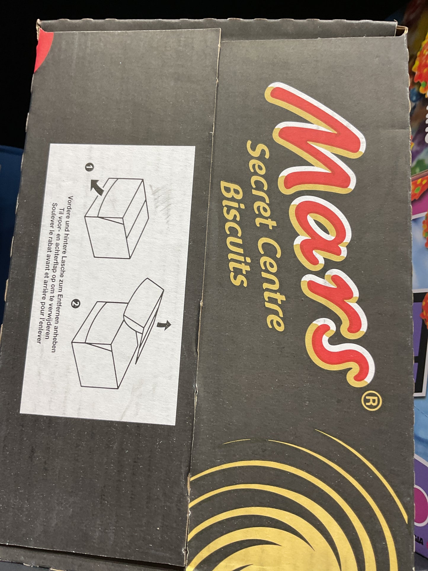 Mars Secret Center Biscuits 132g 12pcs