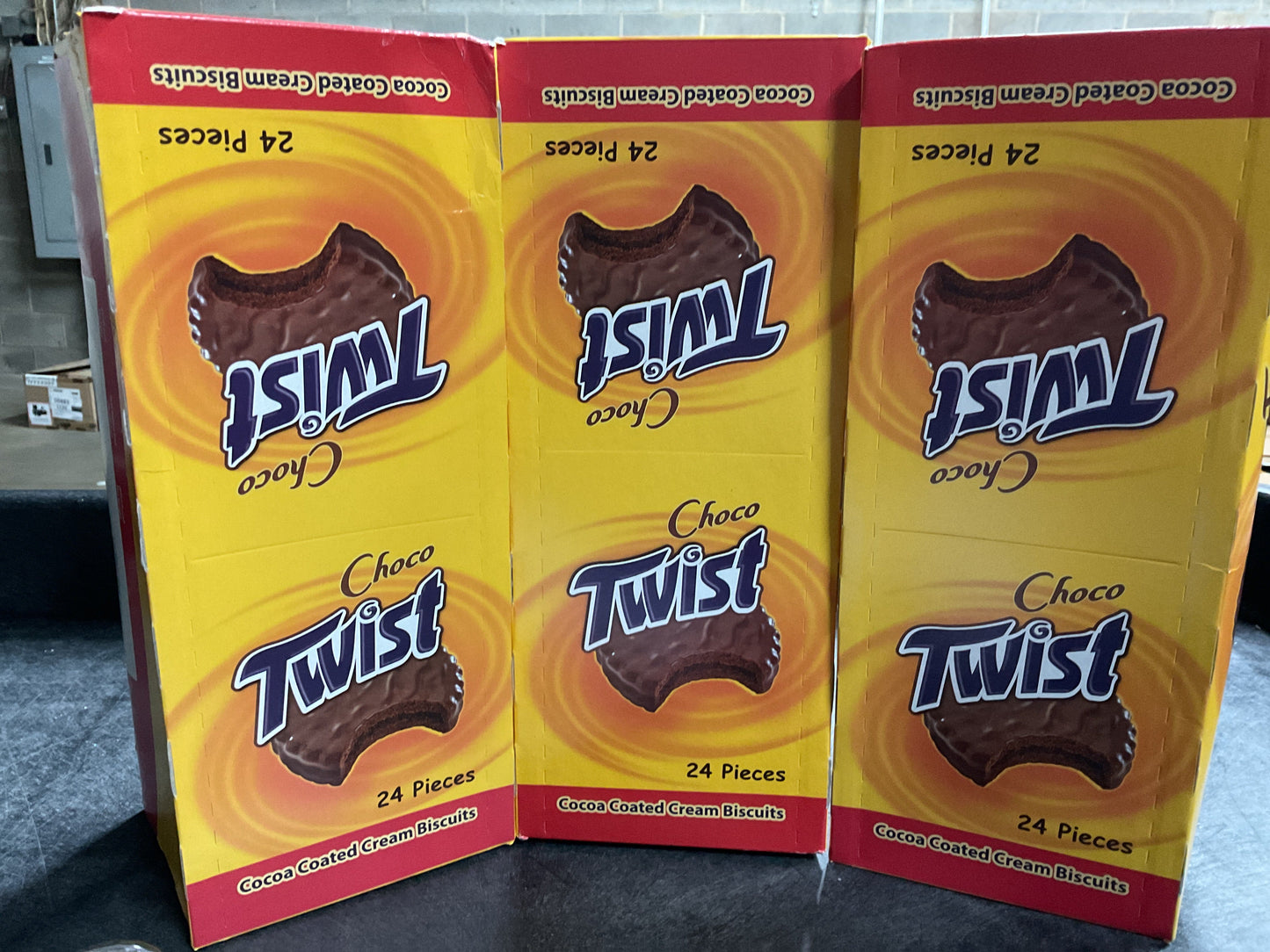 Twist Chocolate Cookie 24 Pcs